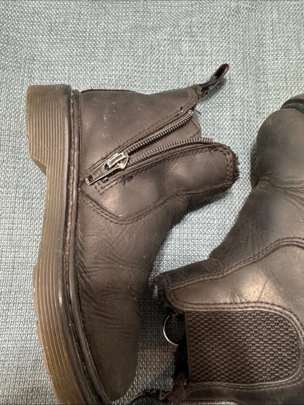 Dr. Martens Chelsea Boots with Faux Fur Lining Kids Size 12 Black Side Zipper